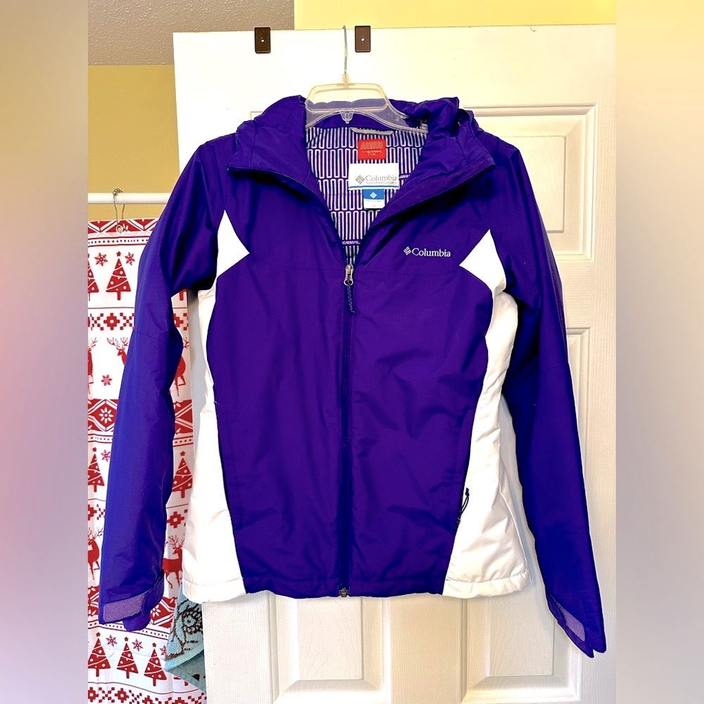 NWOT Small Columbia jacket Therma Coil 27” shoulder to hem